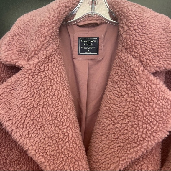 Abercrombie & Fitch • Faux Sherpa Teddy Jacket - Picture 8 of 10
